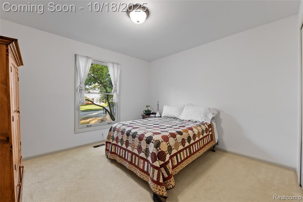 448 Streamview Court, Rochester Hills, MI 48309 — Photo 23