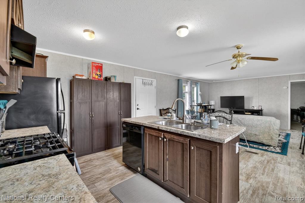 2735 S Wagner Road, 103, Ann Arbor, MI 48103 — Photo 6