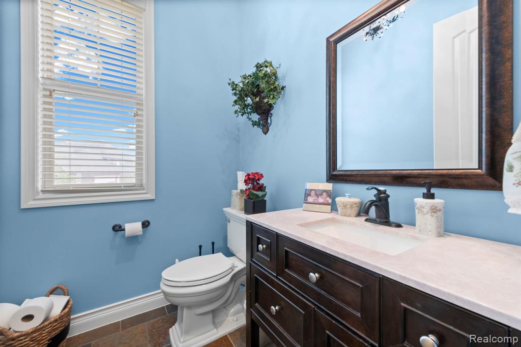 56555 Hartley Drive W, Shelby Twp, MI 48316 — Photo 51