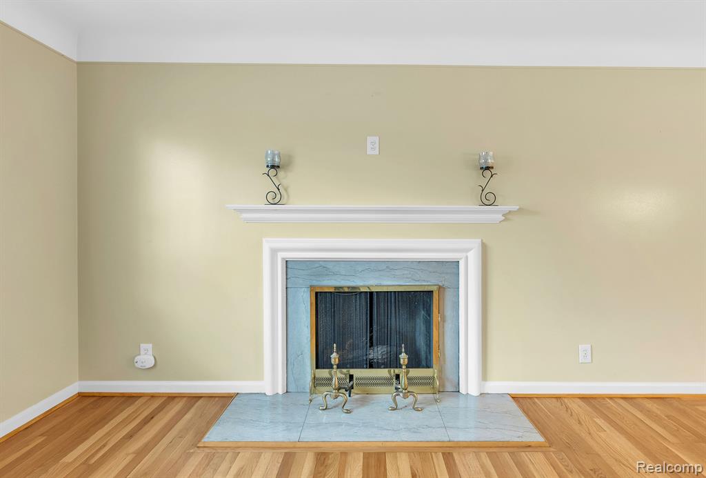 857 HARCOURT Road, Grosse Pointe Park, MI 48230 — Photo 9