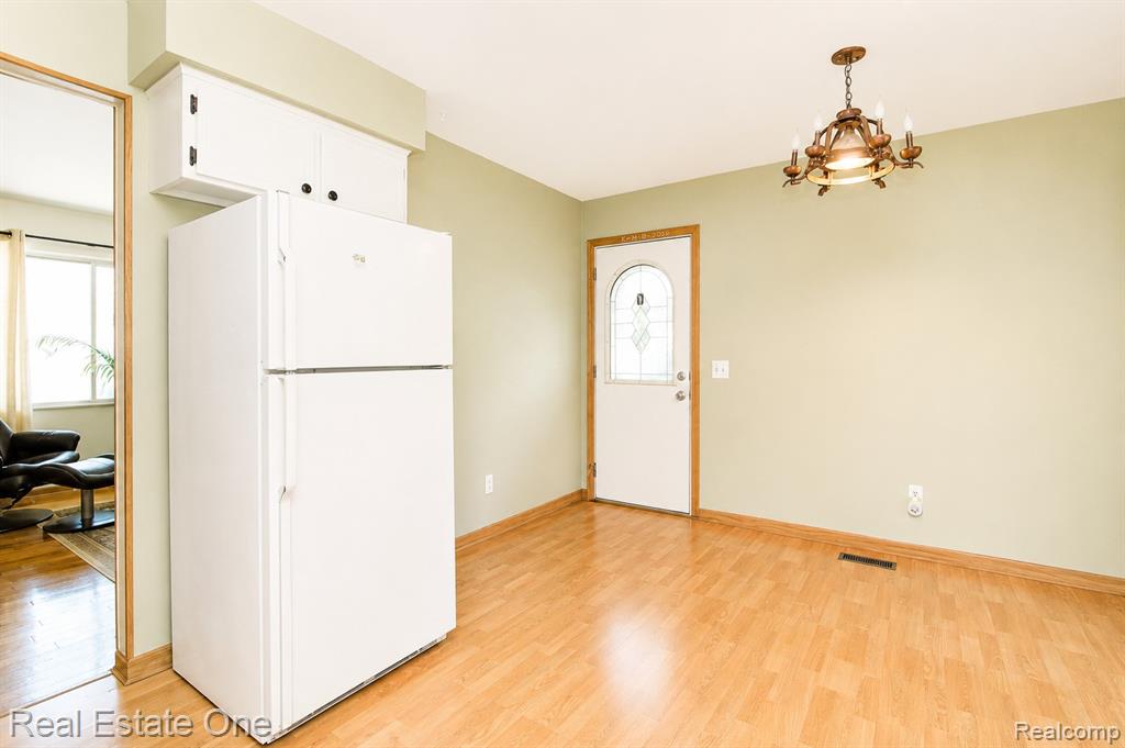 4510 Bethune Court, West Bloomfield, MI 48323 — Photo 15