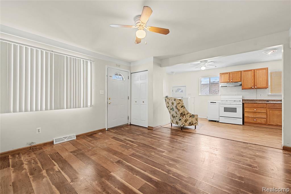 6753 Madison Street, Taylor, MI 48180 — Photo 14