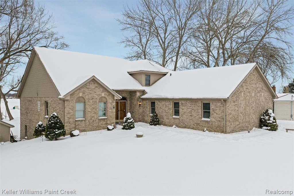 10045 Highland Road, White Lake, MI — Photo 38