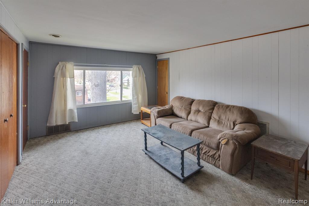 4104 Mayfair Street, Dearborn Heights, MI 48125 — Photo 19