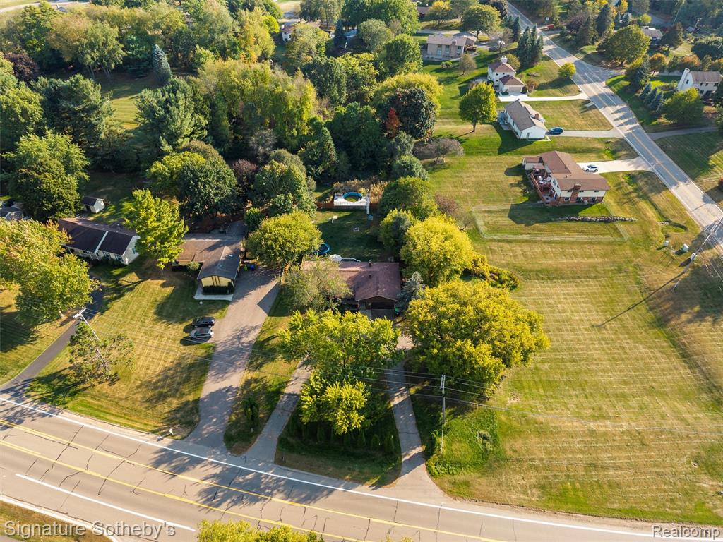 59415 Grand River Avenue, New Hudson, MI 48165 — Photo 3