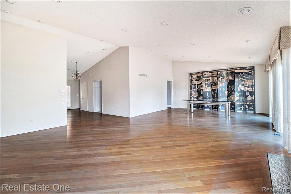36824 ELK Cove, 27, Farmington Hills, MI 48331 — Photo 7
