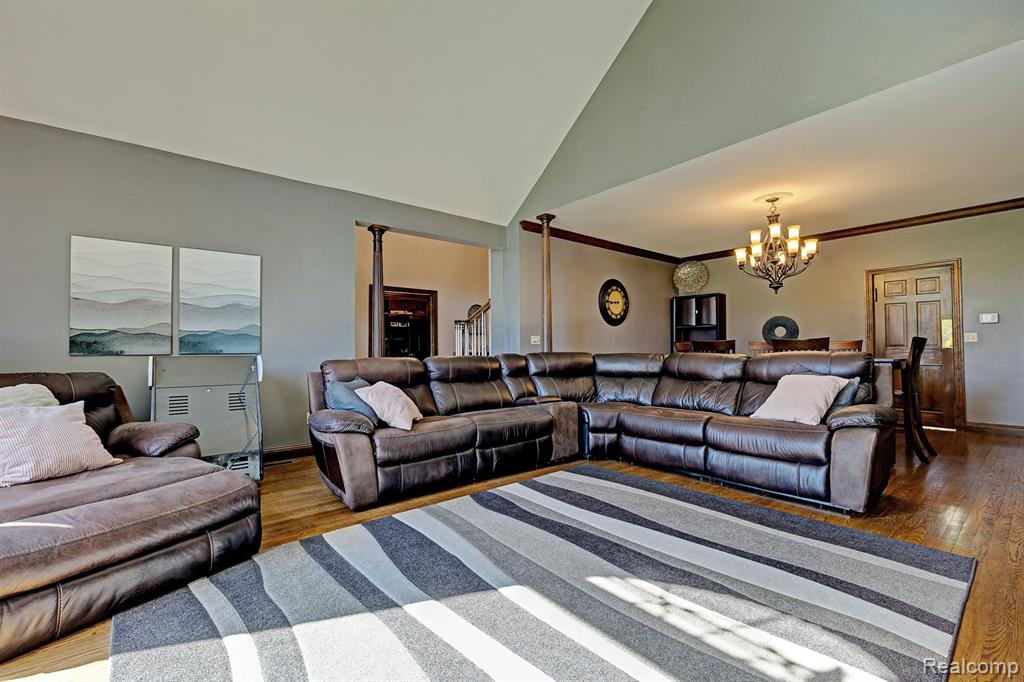 900 ROLLING PINES Drive, Ortonville, MI 48462 — Photo 5