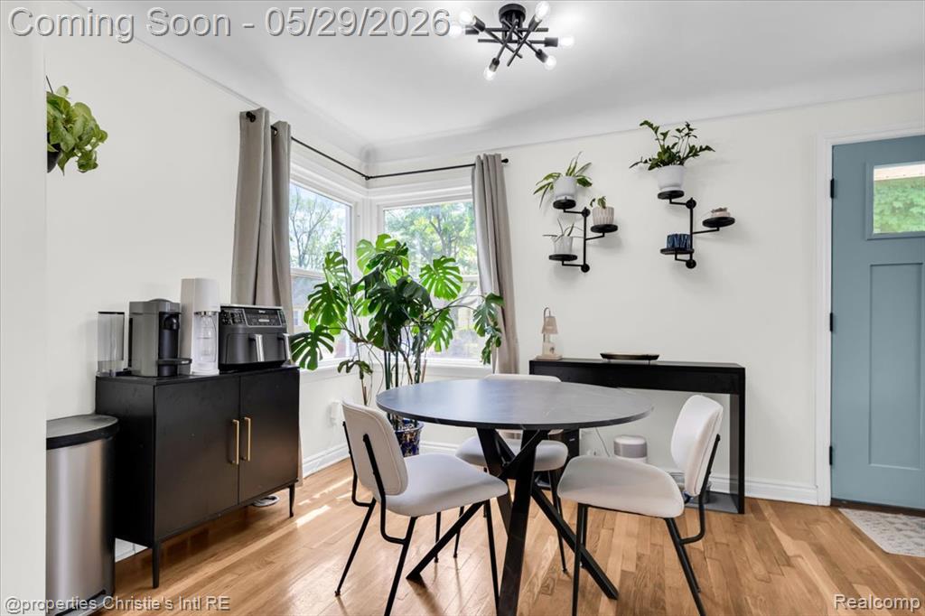 8740 Saratoga Street, Oak Park, MI 48237 — Photo 11