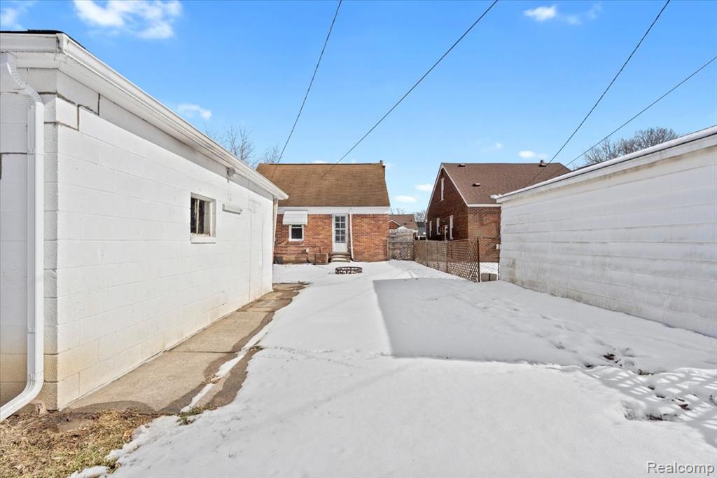 6740 Larme Avenue, Allen Park, MI 48101 — Photo 21