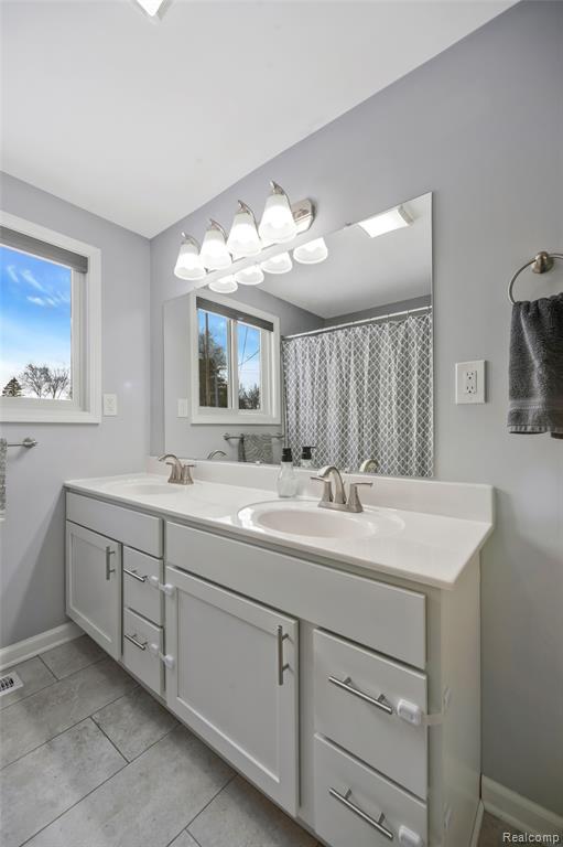 9488 Brookway Court, Goodrich Vlg, MI — Photo 35