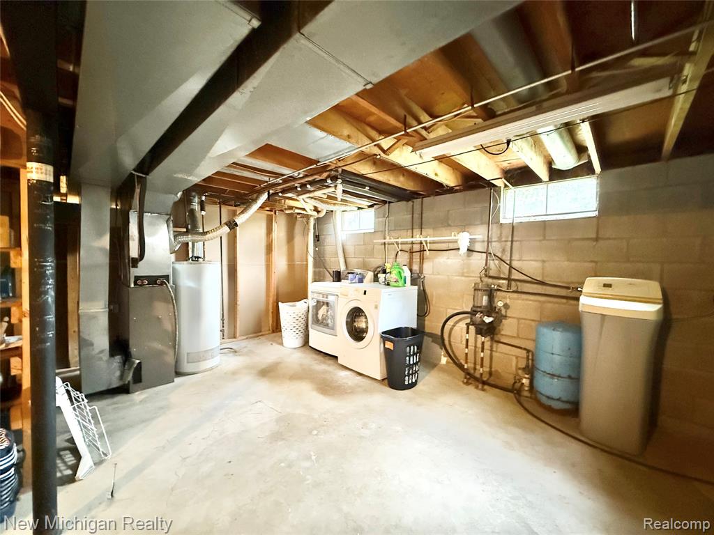 5534 Continental Road, Grand Blanc, MI 48439 — Photo 32