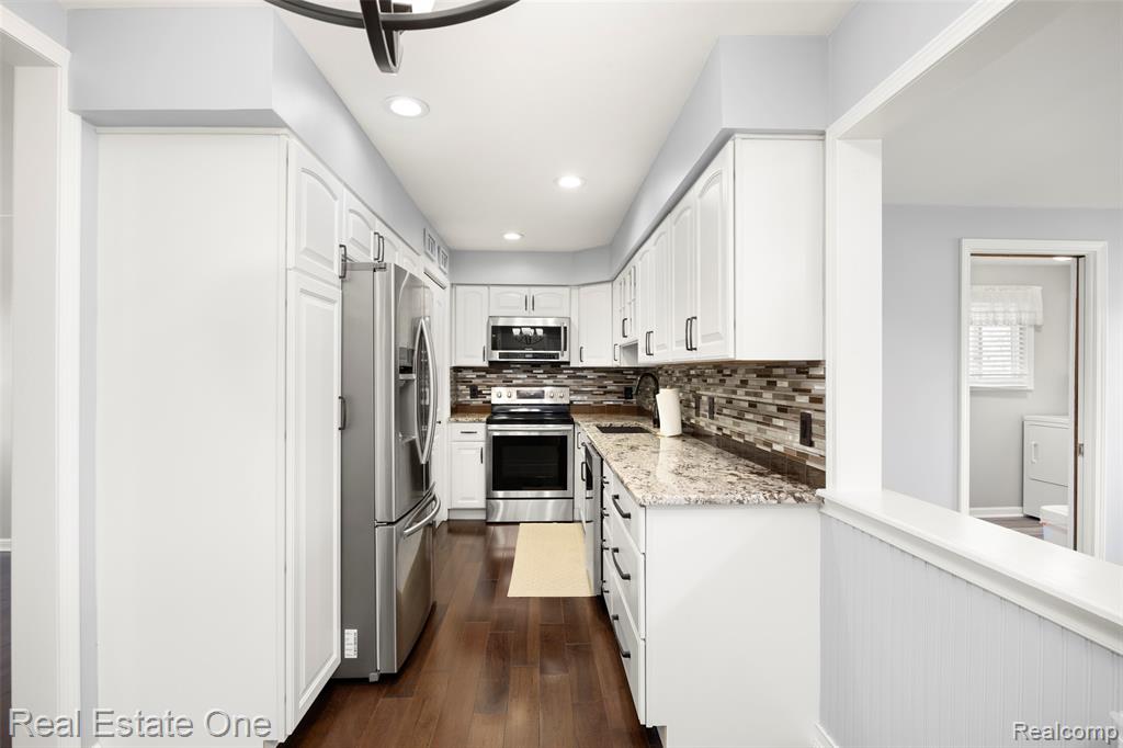 28612 Donnelly Street, Garden City, MI — Photo 6