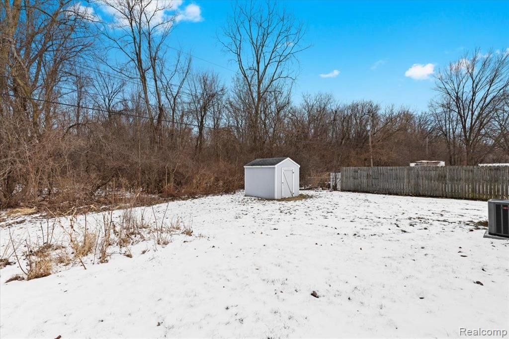 1556 HARVEST Lane, Ypsilanti, MI 48198 — Photo 6