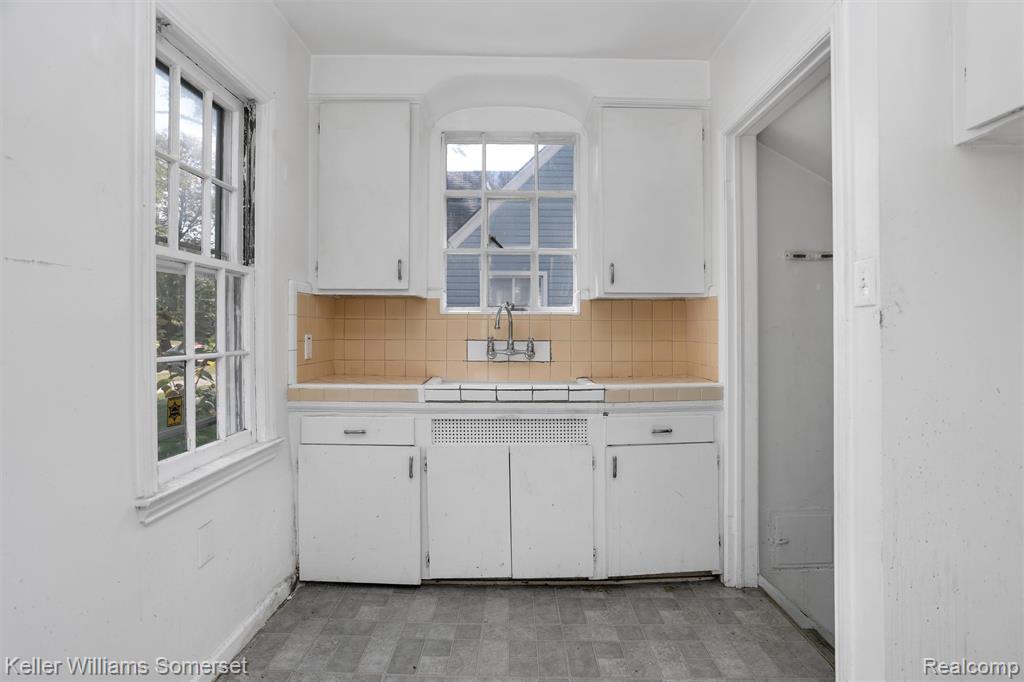 16555 Bramell Street, Detroit, MI 48219 — Photo 8