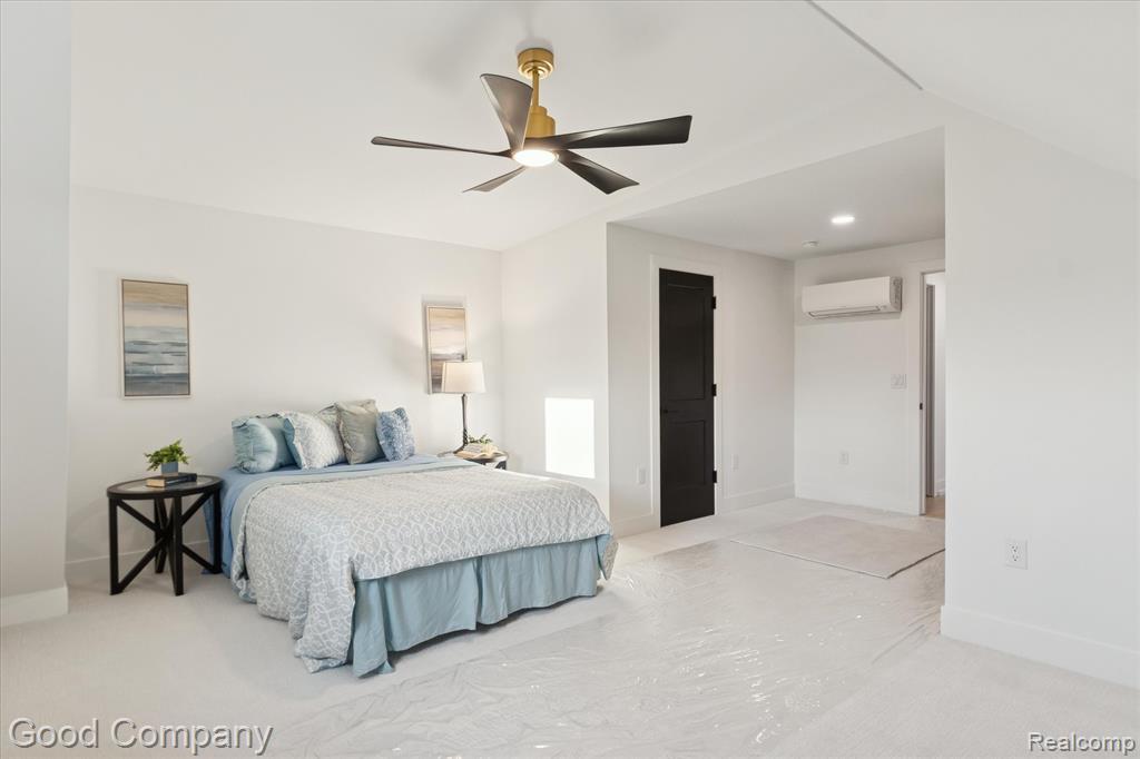 125 N Washington Ave Avenue, Royal Oak, MI, 48067