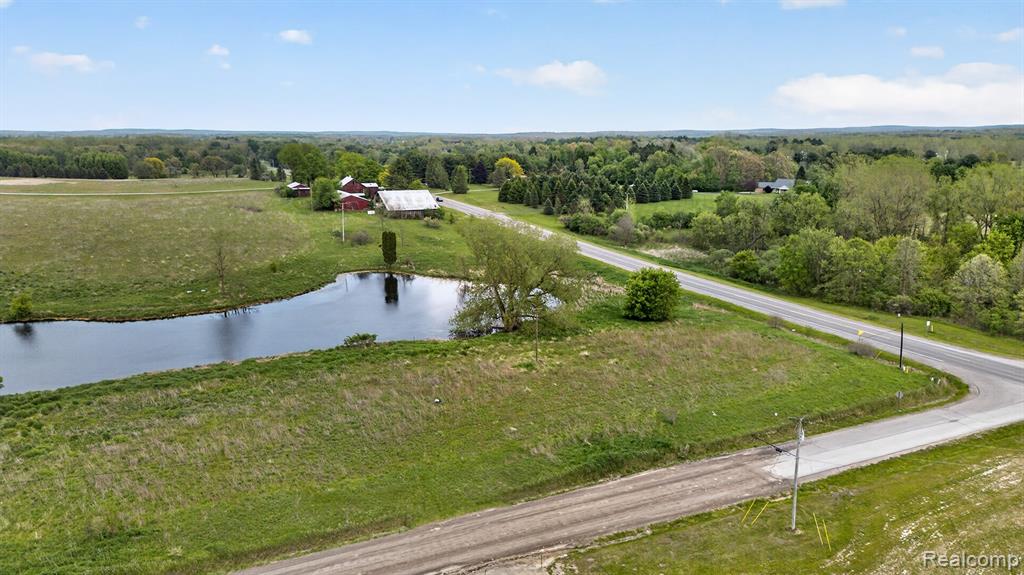 8103 Baldwin Road, Goodrich Vlg, MI — Photo 20