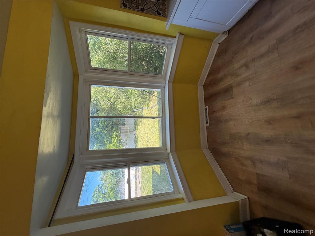 16705 Plainview Avenue, Detroit, MI 48219 — Photo 13