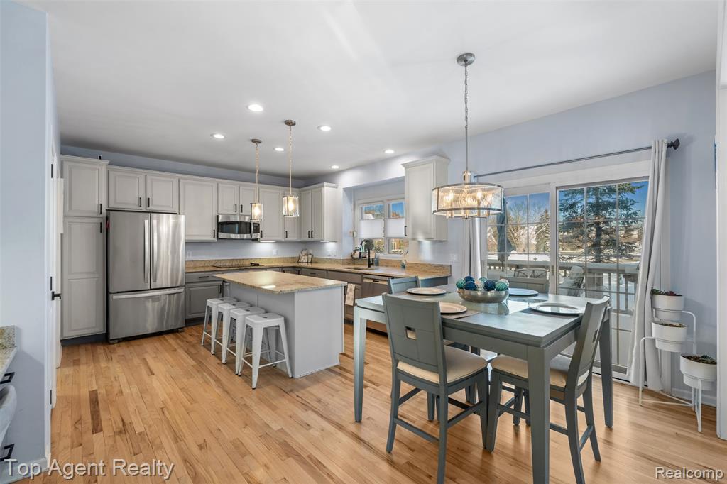 668 Berridge Circle, Lake Orion, MI — Photo 11