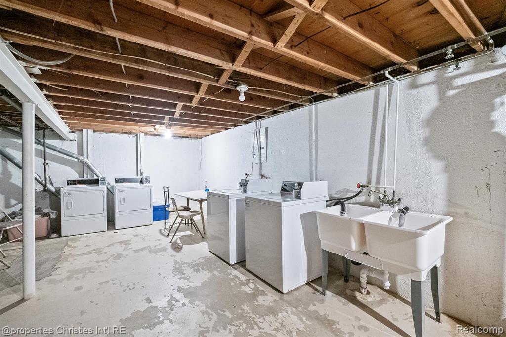 7040 Villa Drive, 6, Waterford, MI 48327 — Photo 18