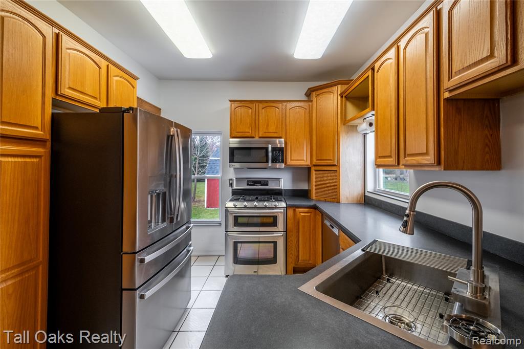 3143 S Oak Road, Davison, MI 48423 — Photo 12