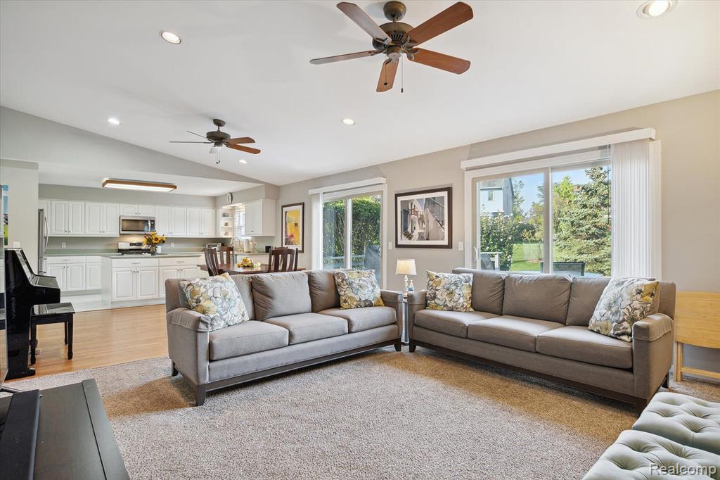 25999 PETROS Boulevard, Novi, MI — Photo 8