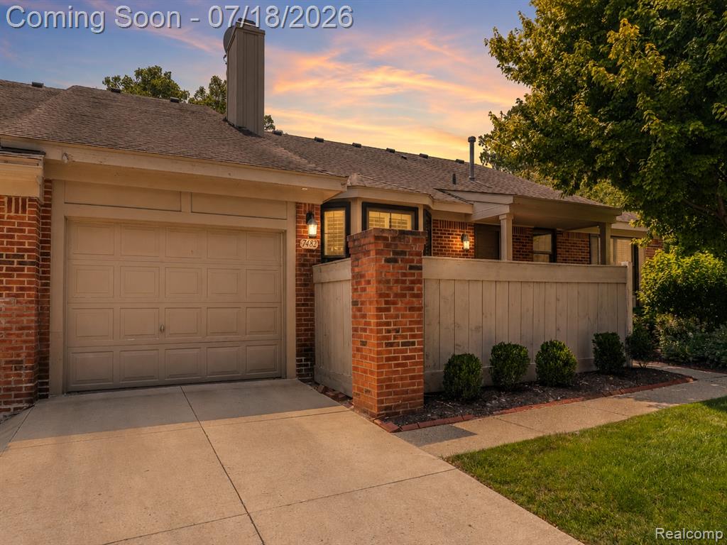 7482 Sheffield, West Bloomfield, MI — front exterior