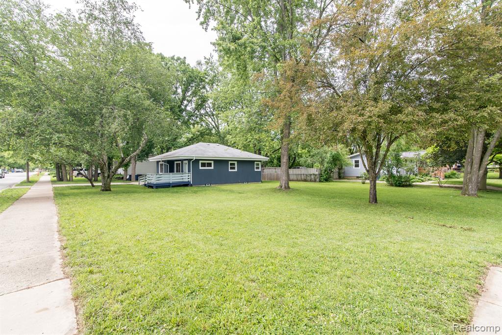3175 LORRAINE Street, Ann Arbor, MI 48108 — Photo 9