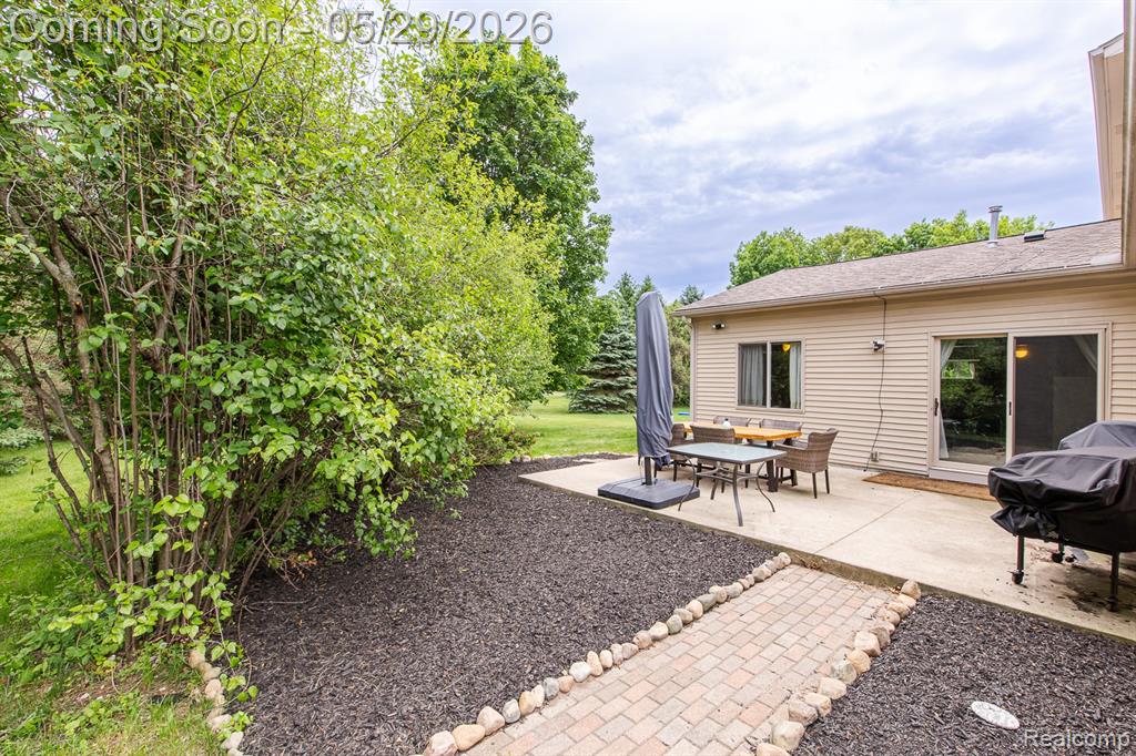2241 Elkridge Circle, Highland, MI 48356 — Photo 54