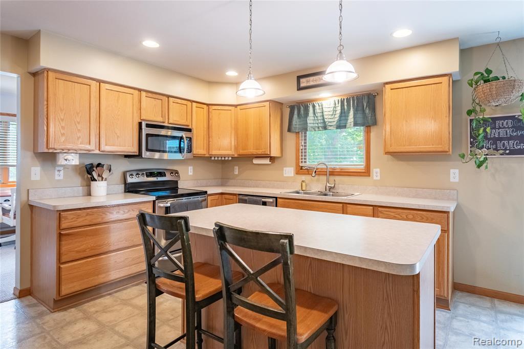 597 Cardigan Court, Saline, MI 48176 — Photo 18