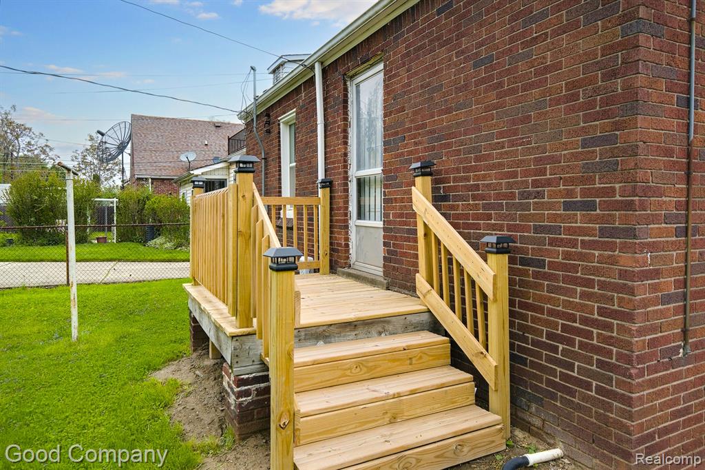 9101 HARTWELL Street, Detroit, MI 48228 — Photo 20
