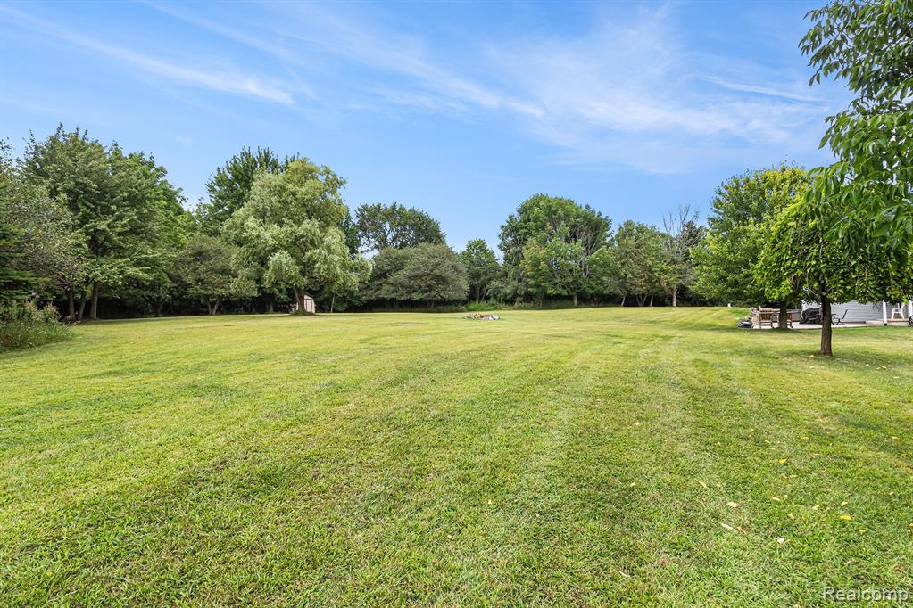 2658 Bullock Road, Lapeer, MI 48446 — Photo 31