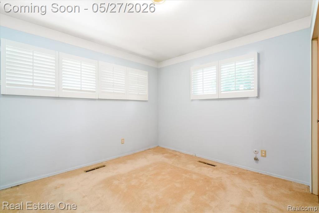 29737 Brandt Court, Garden City, MI — Photo 17