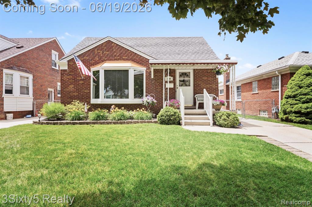7646 Robinson Avenue, Allen Park, MI 48101 — front exterior