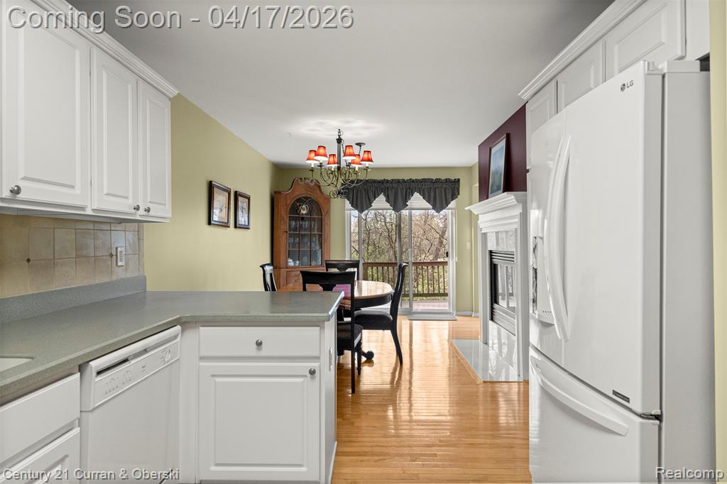 134 Legacy Park Circle, Dearborn Heights, MI 48127 — Photo 12