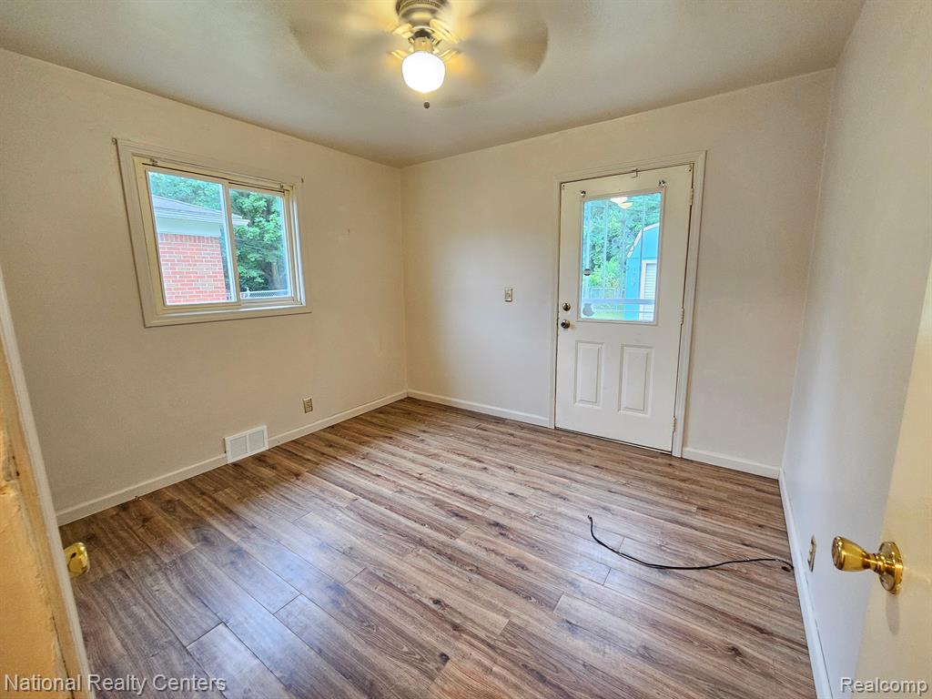 2188 STIEBER Street, Westland, MI 48186 — Photo 8