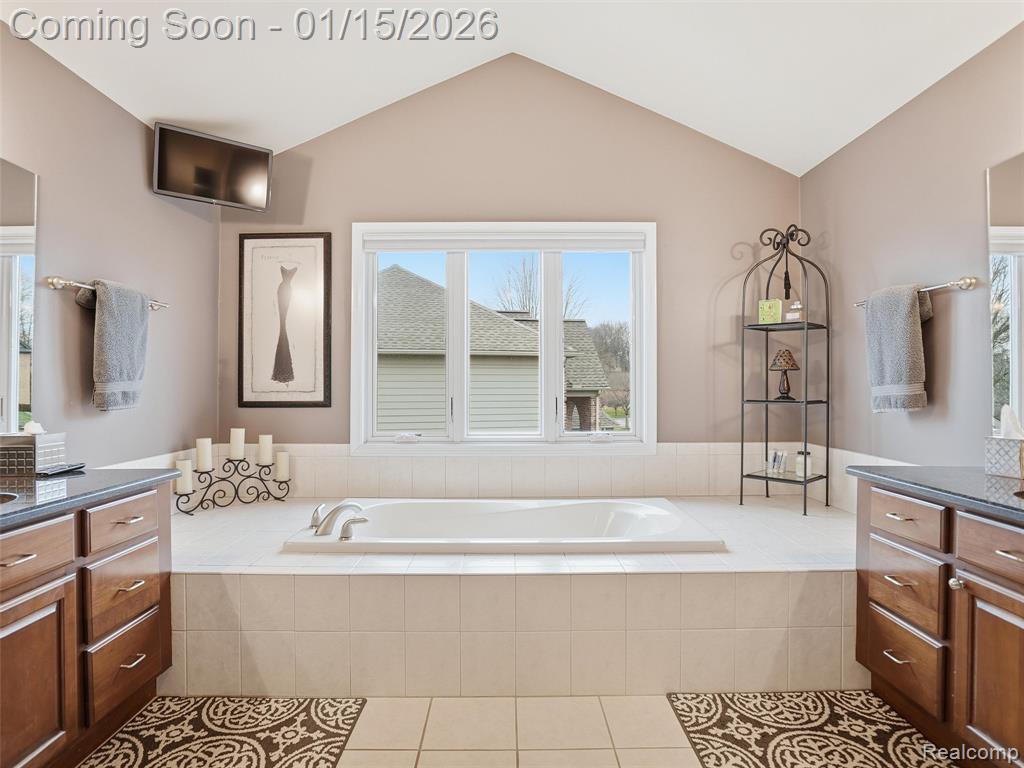 8249 Brookstone Lane, Clarkston, MI 48348 — Photo 34