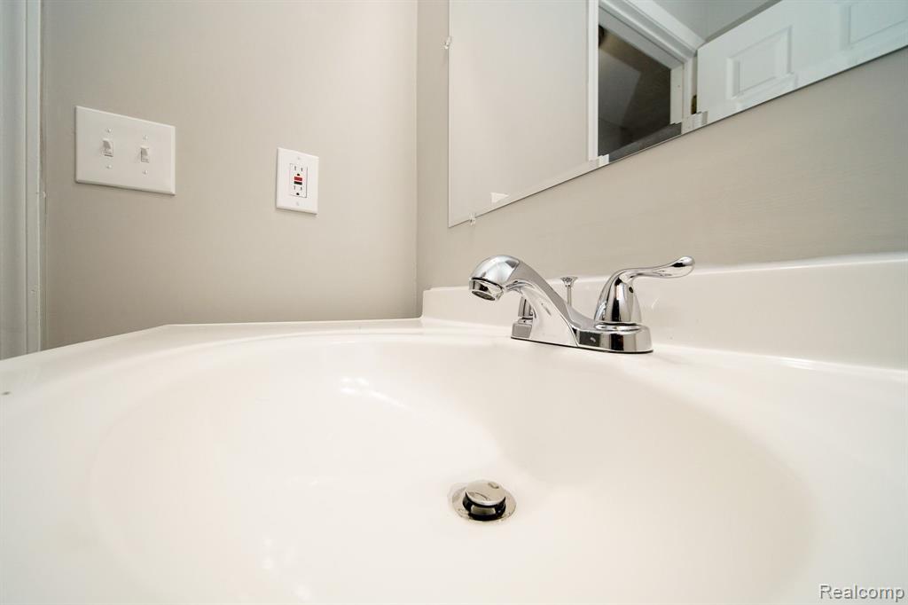 5266 ARGENTINE Road, Howell, MI 48855 — Photo 36