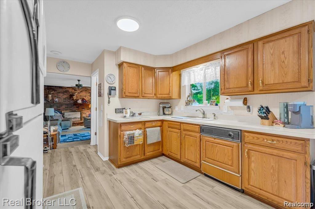 6083 WALDON Road, Clarkston, MI — Photo 14