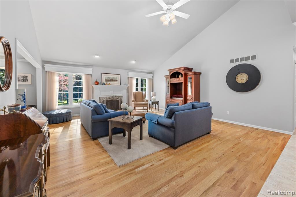 225 Redwood Lane, Leonard, MI 48367 — Photo 20