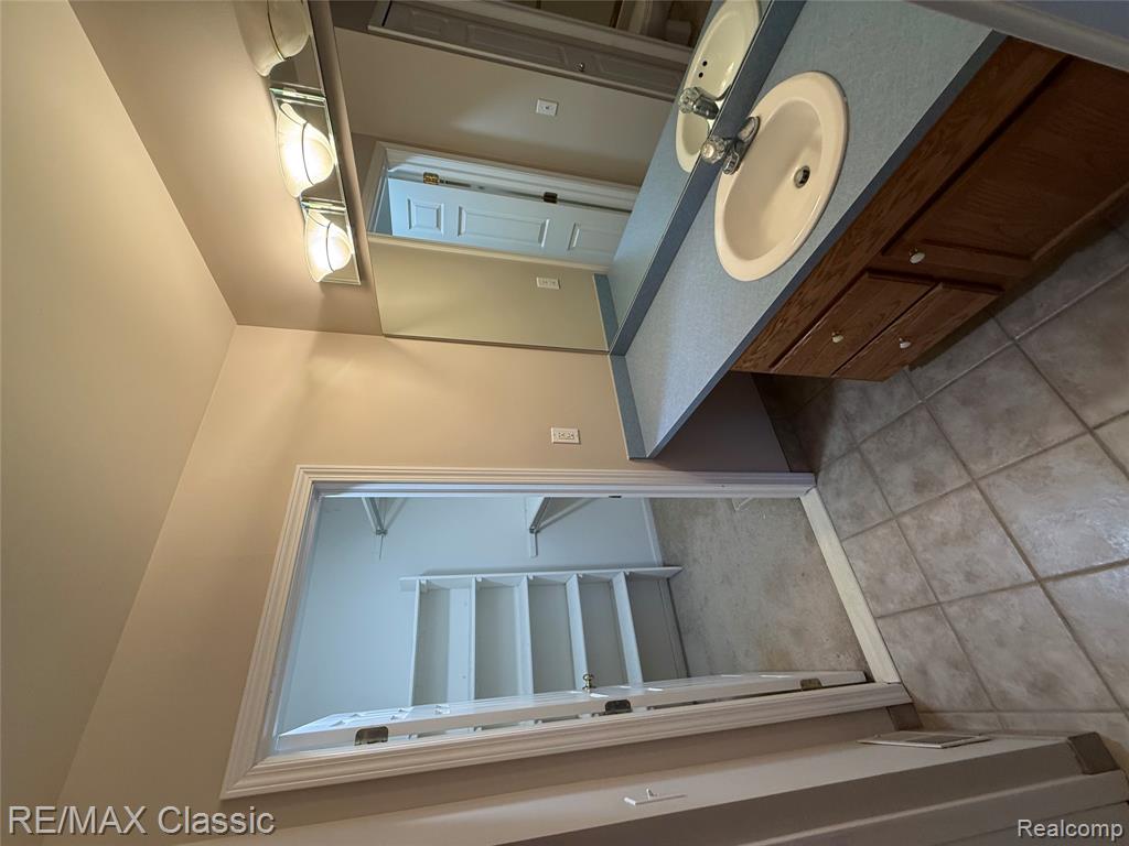 61016 Evergreen Court, South Lyon, MI 48178 — Photo 4