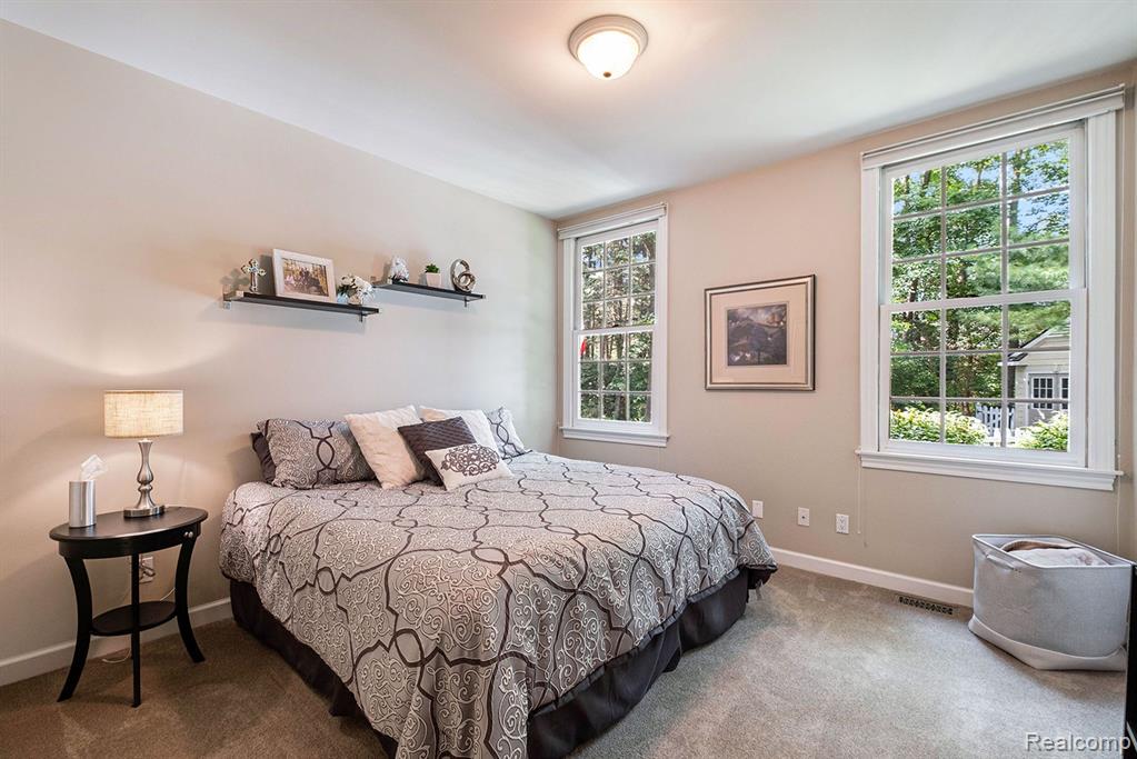 5259 PINEWOOD Drive, Brighton, MI 48116 — Photo 29