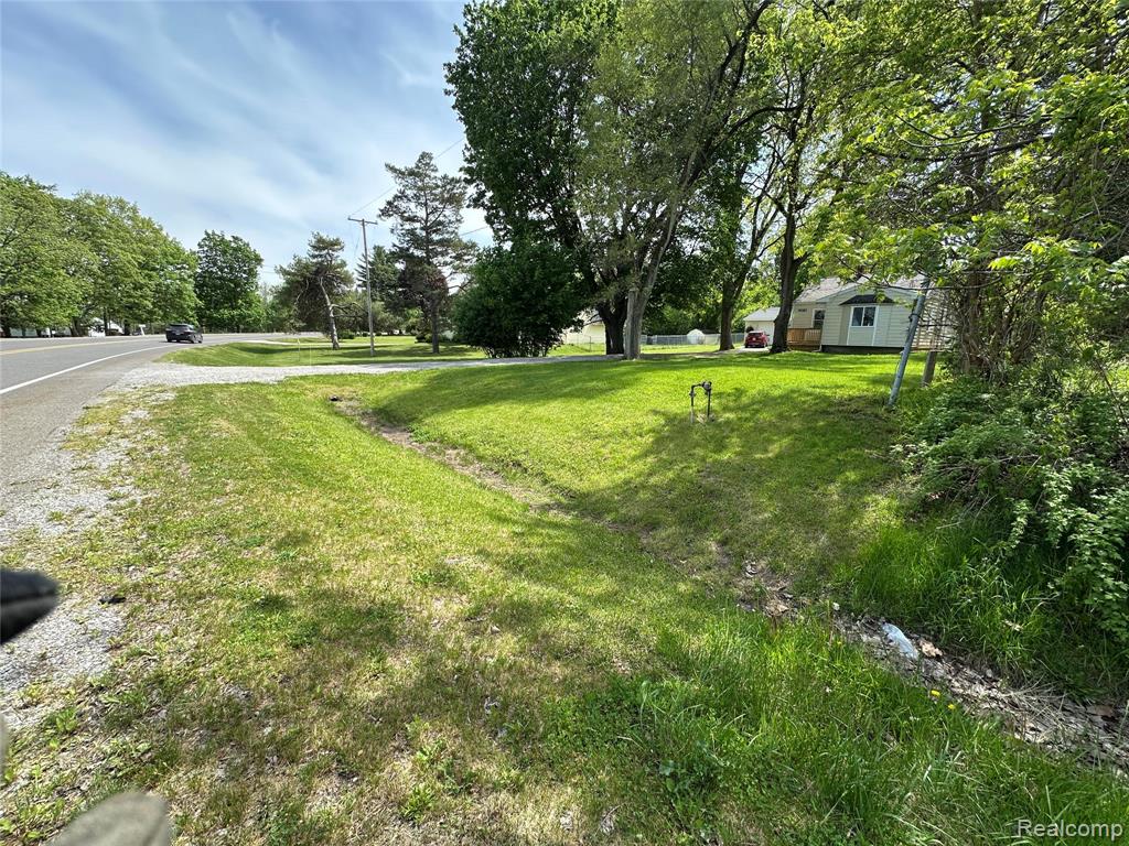 6161 River Road, Flushing, MI 48433 — Photo 2