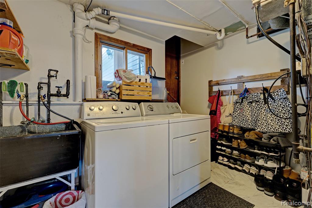 41429 Greenbriar Lane, Plymouth, MI 48170 — Photo 34