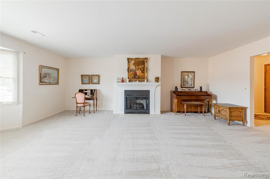 8597 Mathias Drive, 43, Grosse Ile, MI 48138 — Photo 6