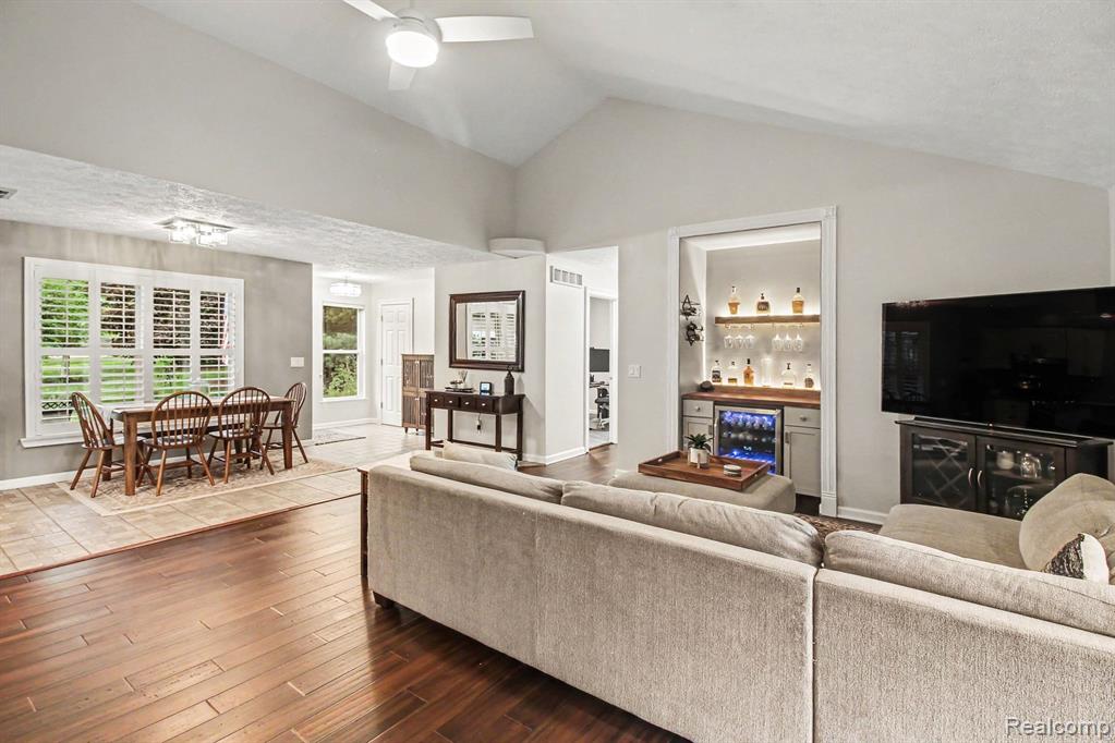 5183 Owosso Road, Fowlerville, MI 48836 — Photo 7
