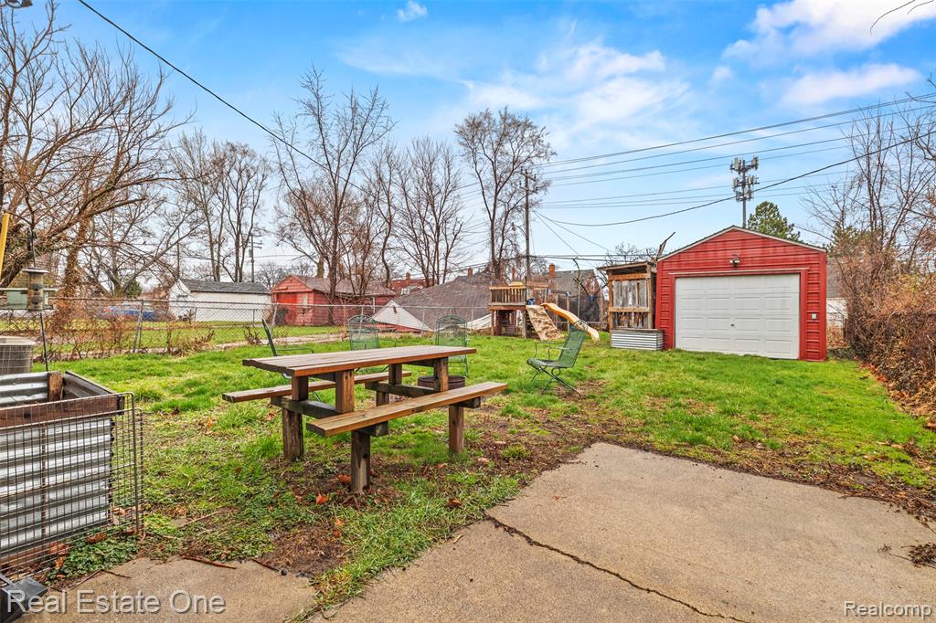 9140 Cloverlawn Street, Detroit, MI 48204 — Photo 22