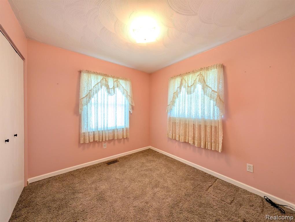 4320 Seymour Road, Swartz Creek, MI 48473 — Photo 11