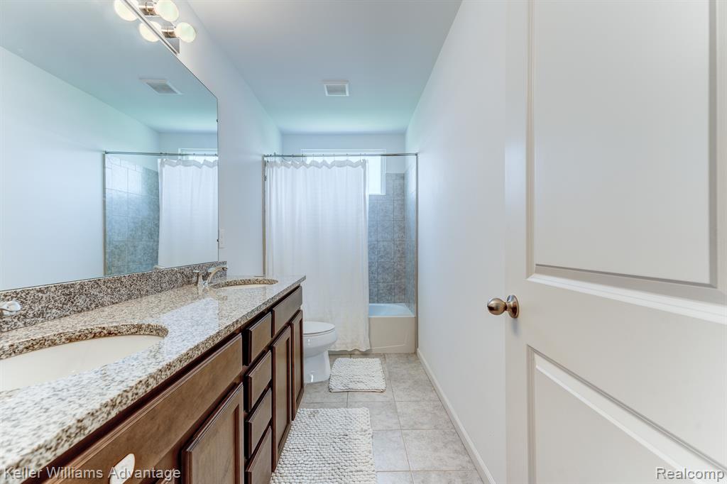124 Shannon Partin Boulevard, South Lyon, MI 48178 — Photo 34