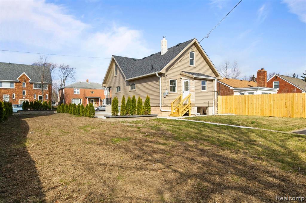 7832 CHASE RD, Dearborn, MI 48126 — Photo 31