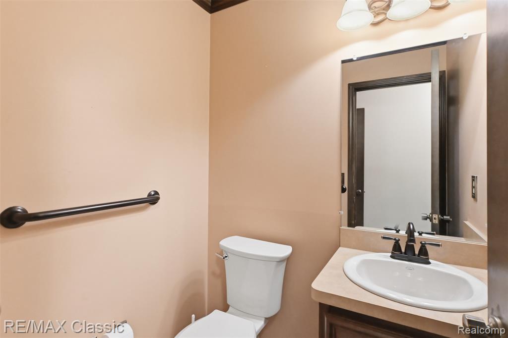 45451 Woodleigh Way, Plymouth, MI 48170 — Photo 22